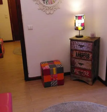 Guerra Junqueiro 3* ליסבון