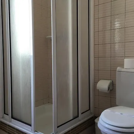 Guerra Junqueiro 3* Lisboa